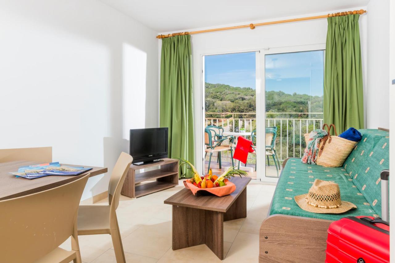 Discover Comfort and Elegance at Apartaments Condado